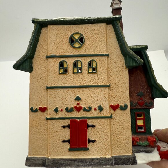 Department 56 Elfie’s Sleds & Skates North Pole Series 56251 Lighted House & Box - Picture 8 of 16